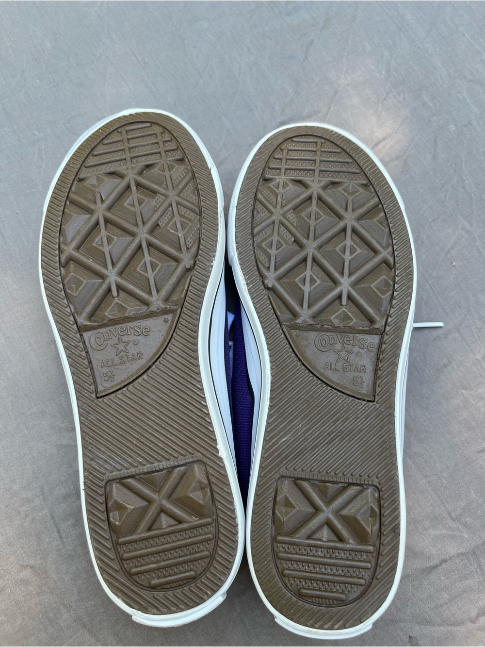 Converse Purple Low Top Sneakers with White Laces - Picture 6 of 7